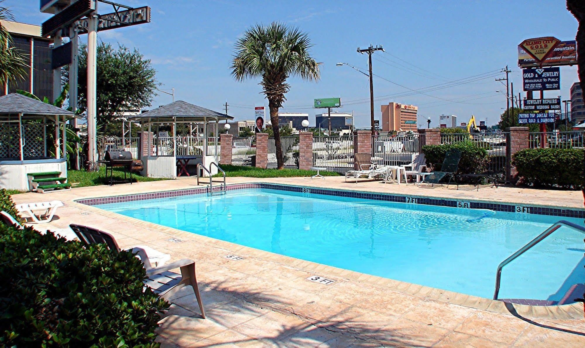 Americas Best Value Inn San Antonio Airport South Exterior foto